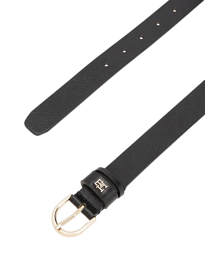 Sort tilbehør fra Tommy Hilfiger Essential Effortless 2.5 Go, synlig med detaljert design og logo.