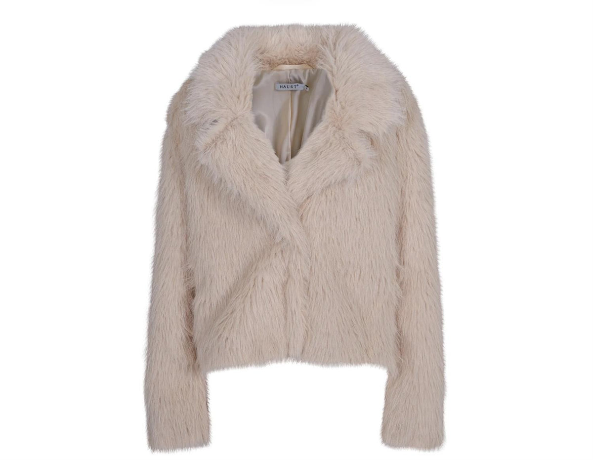 Beige Haust faux pelsjakke med kort design, varm og stilig jakke i mykt materiale, perfekt for kalde dager.