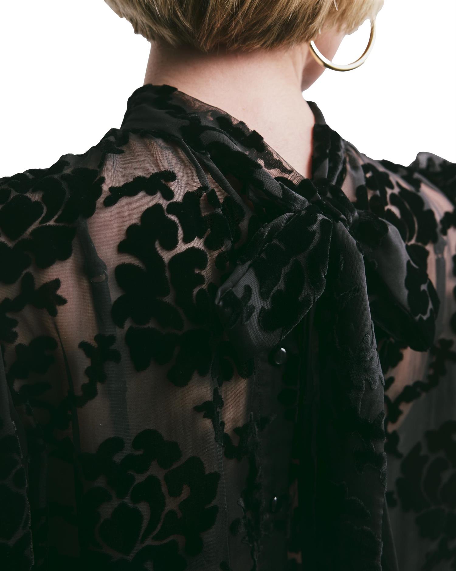 By TiMo Velvet Flared Top Bluse Sort - chrismoa.no