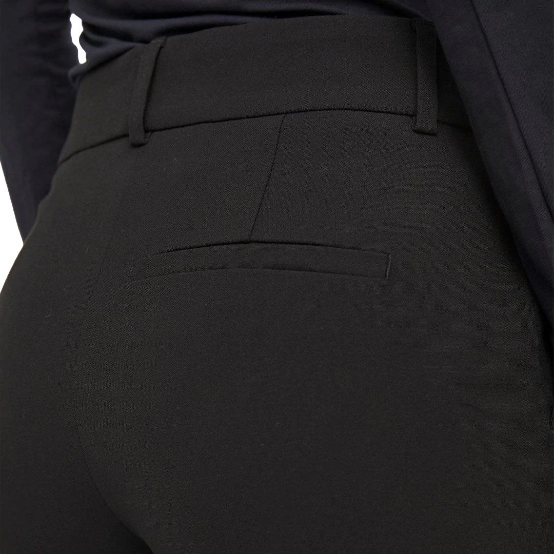 Sort Five Units Clarafv 285 dressbukse i slim passform, synlig med frontlommer og skåret av lett stoff.