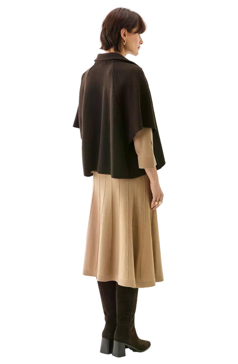 Busnel Gertrude Cape Genser Brun