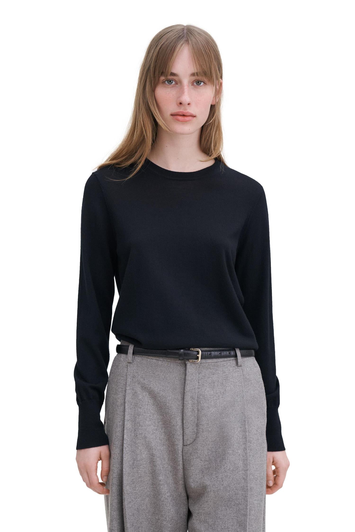 Filippa K Merino R-neck Sweater Genser Sort - chrismoa.no