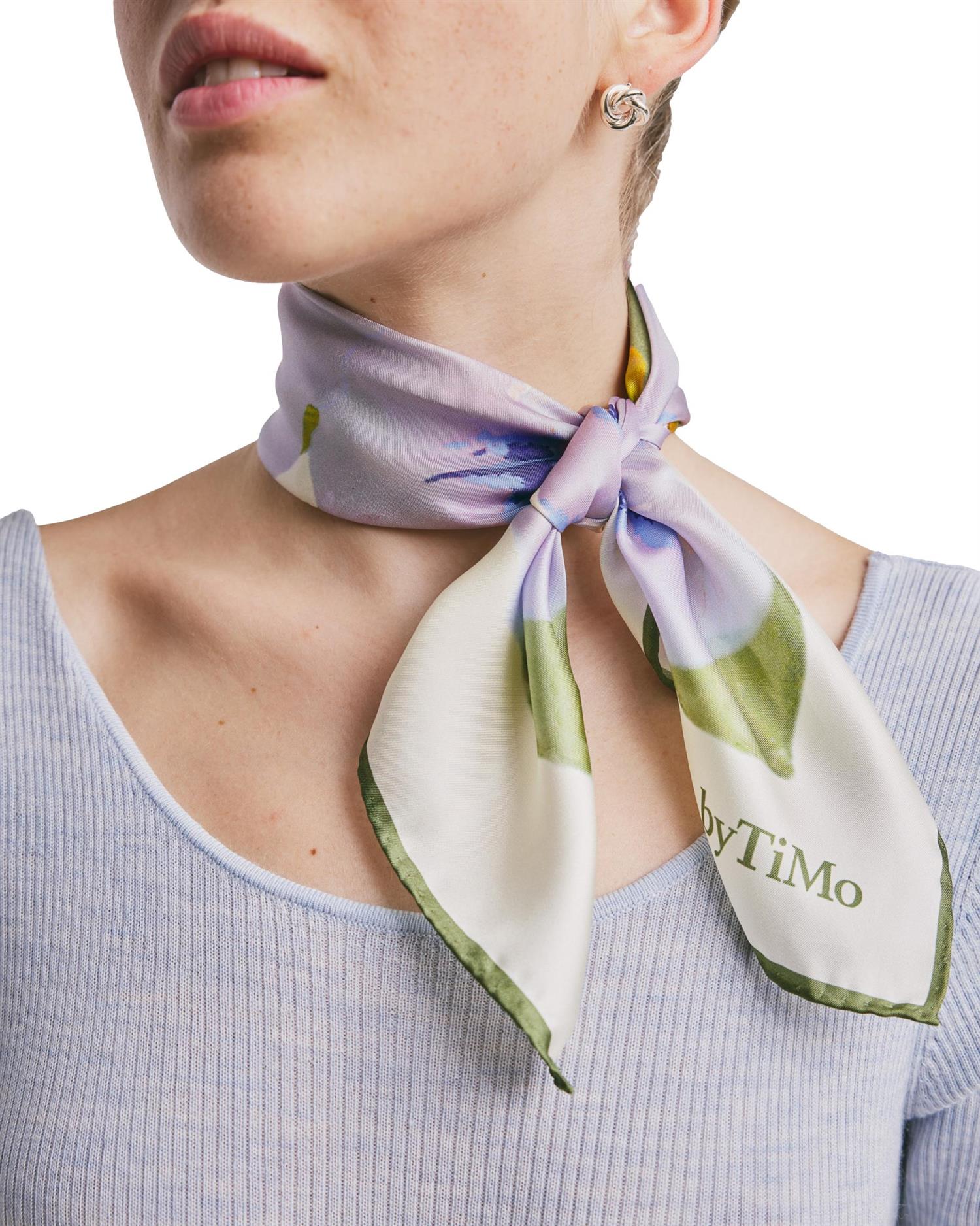 By TiMo Silk Scarf Small Tilbehør Lyselilla - chrismoa.no