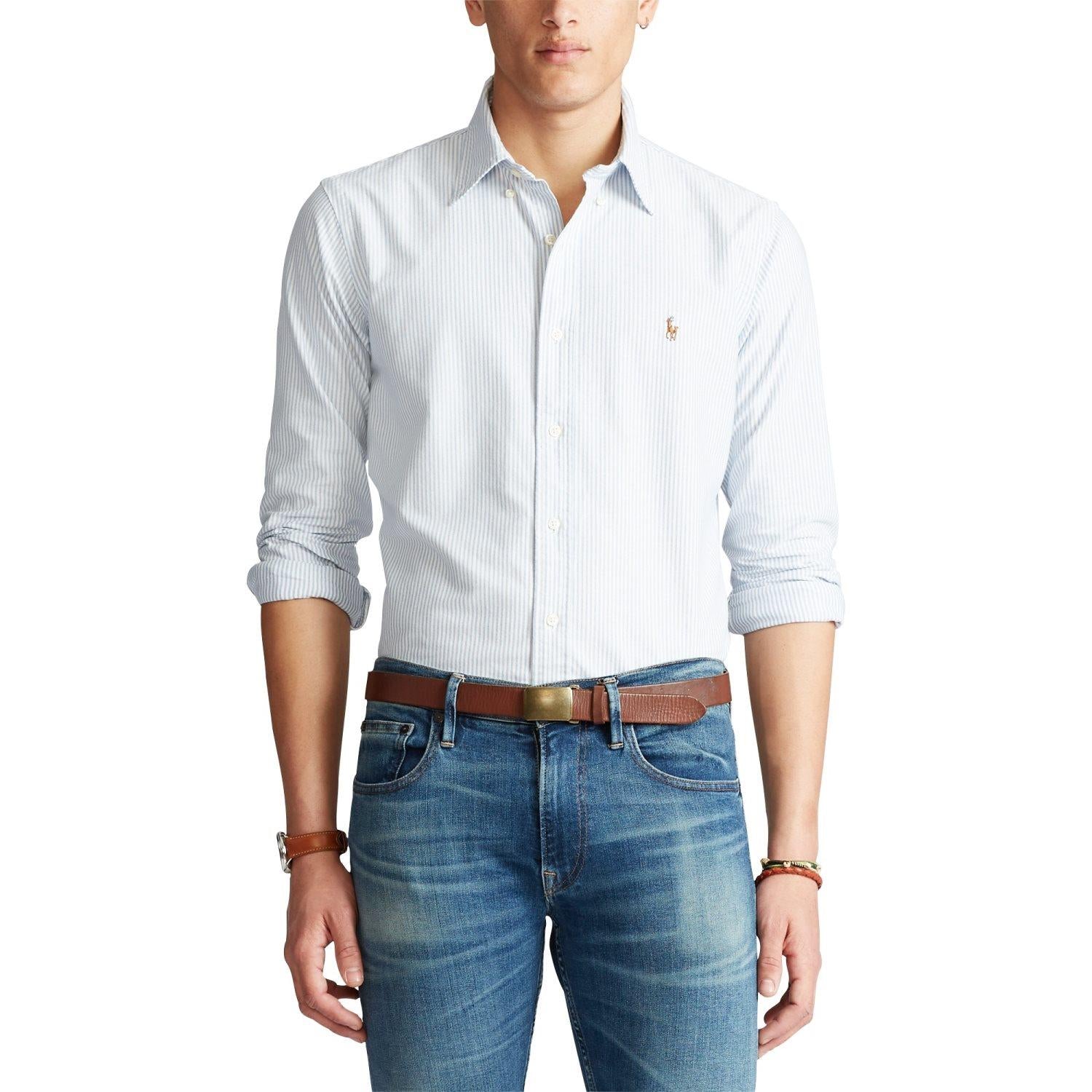 Blå stripete Polo Ralph Lauren Custom Fit Oxford-skjorte med langermede, klassisk knappestil og myk bomullsestoff.