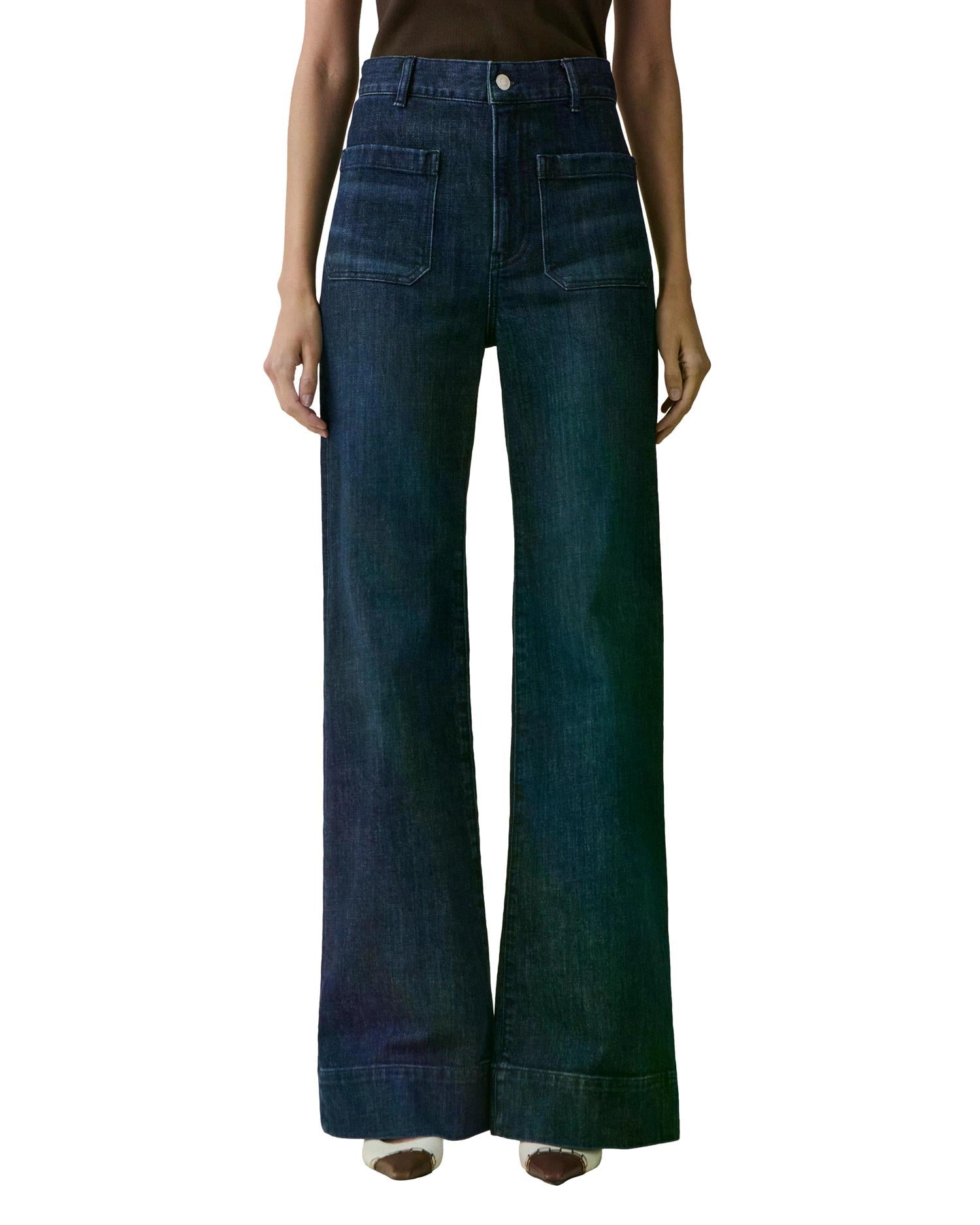 Mørkeblå Jeanerica St Monica jeans for kvinner, vises med klassisk passform og jeansstoff.