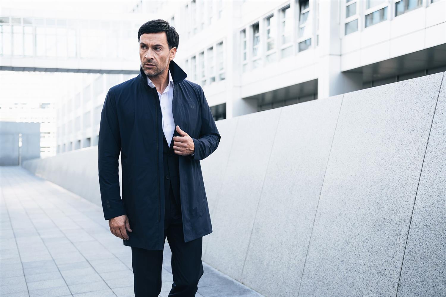 UBR Sky Fall Coat Frakk Marine - chrismoa.no