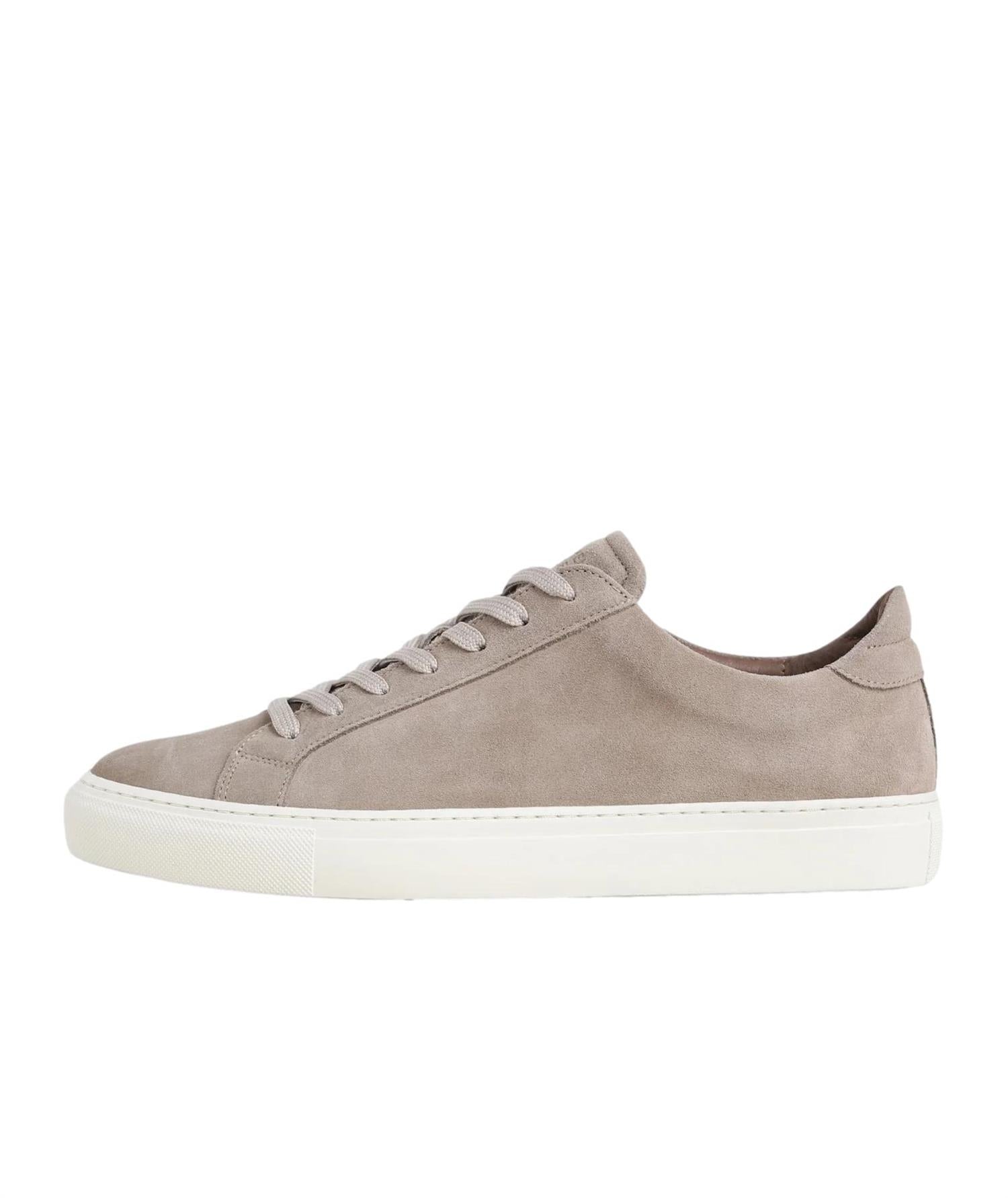 Gråbeige Garment Project Earth Suede sko, elegante og komfortable skotyper for kvinner.
