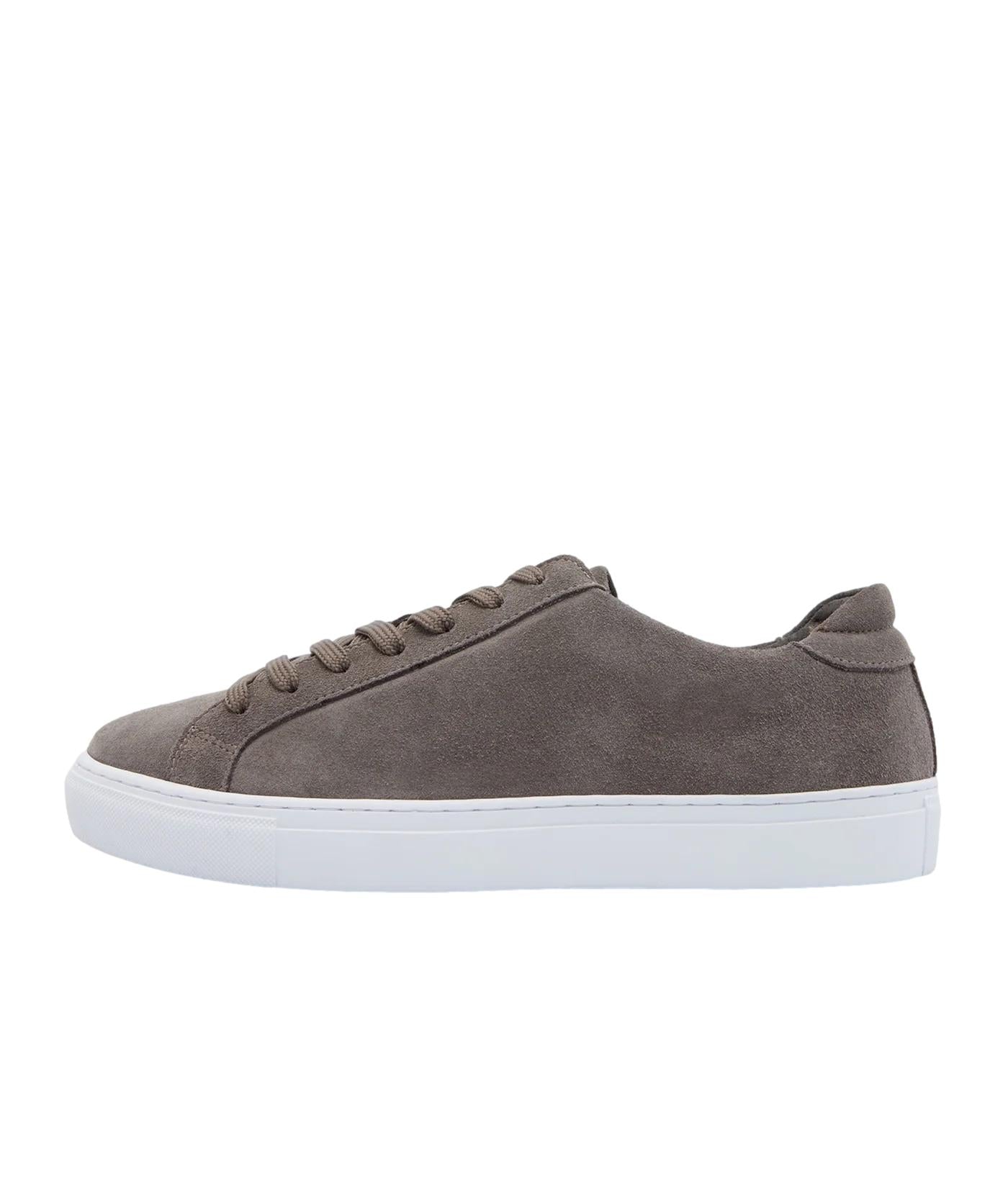 Brune Garment Project-elefantsuede sko, komfortabelt design med mykt skinn og elegant utseende, perfekt for hverdagsbruk.