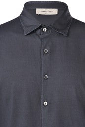 Gran Sasso bomullsskjorte i marineblå med lang erme og klassisk krage, perfekt for en elegant, avslappet stil.