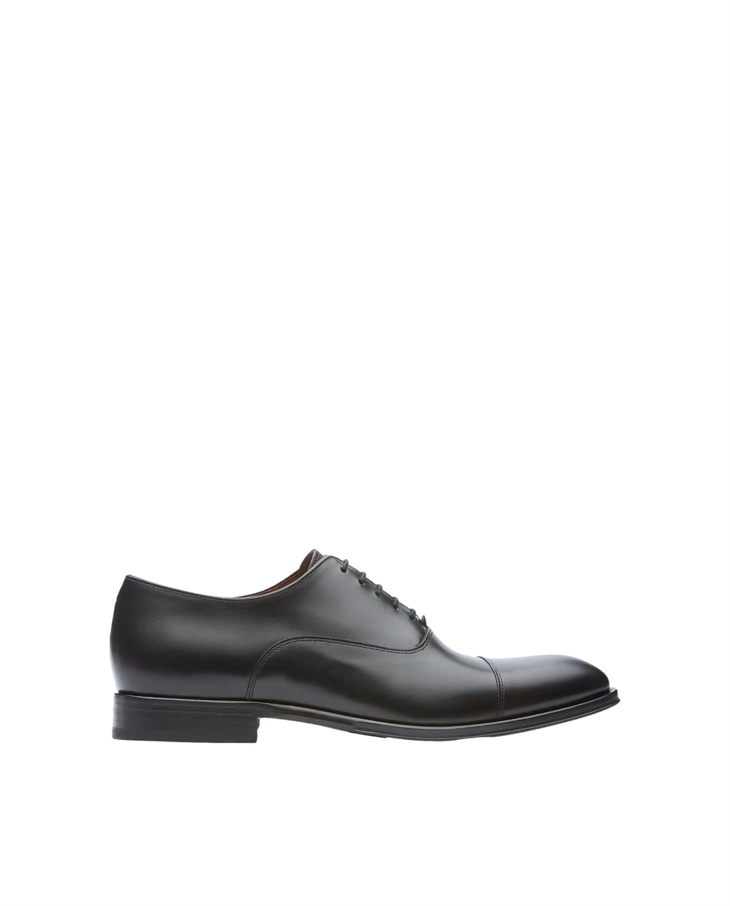 Lottusse Lenox svarte Oxford-sko i kalveskinn med børstet finish, eleganste og klassiske herresko.