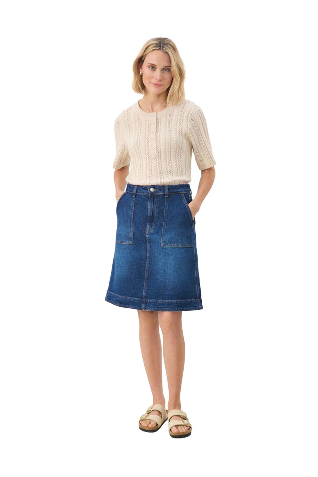 Part Two TammiePW SK denim skjørt med midilengde, stilrent og komfortabelt for hverdagsbruk, vist i bildet.