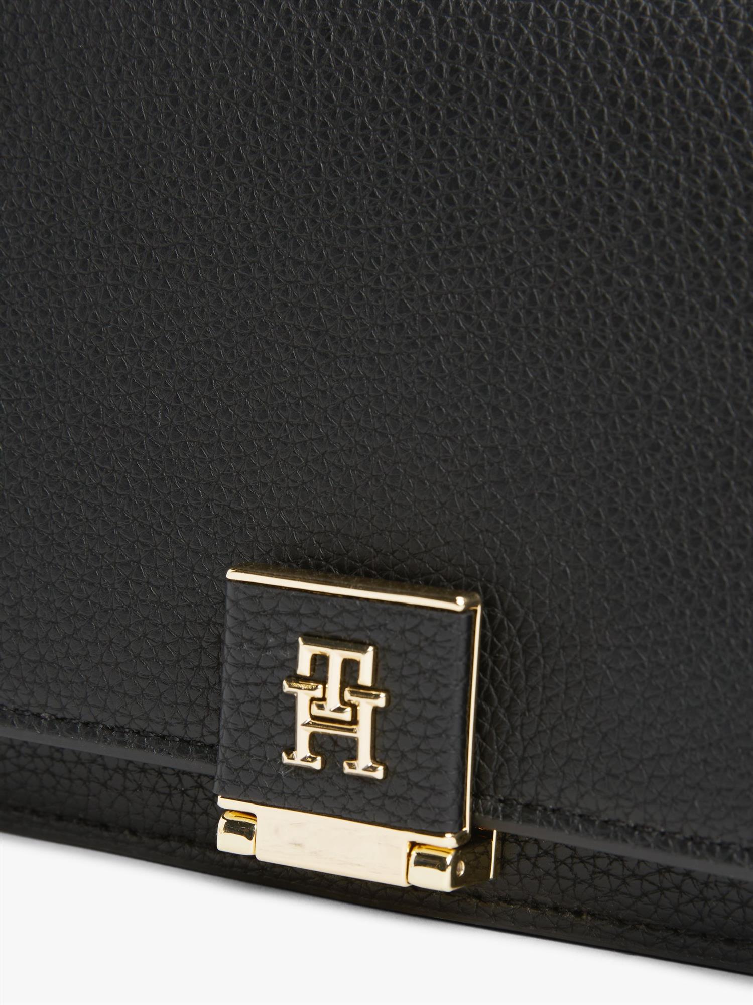 Tommy Hilfiger Th Her Chain Crossover Veske Black - chrismoa.no
