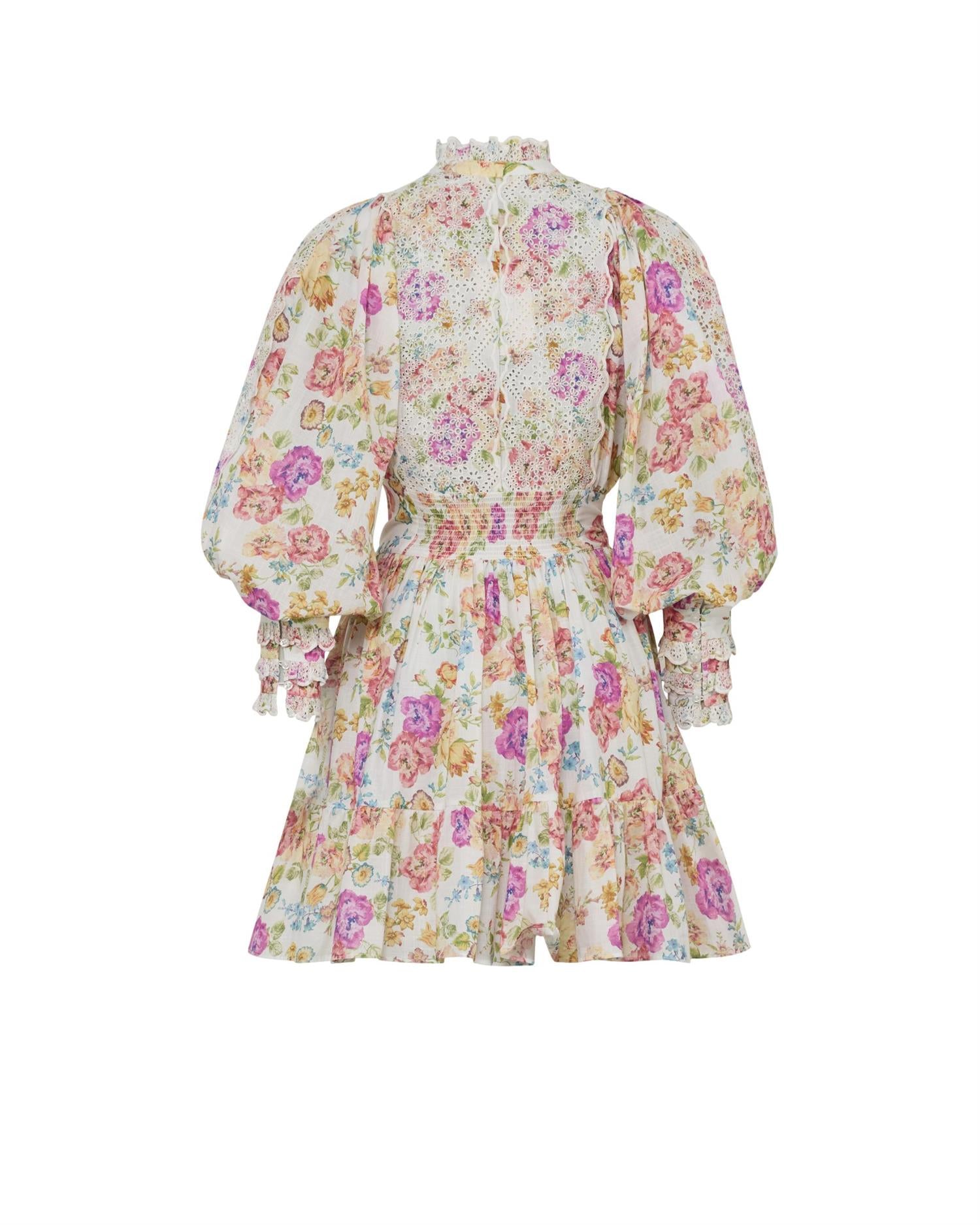 By TiMo bomullsminikjole med blomsterdesign, lett og luftig kjole i slub-kvalitet med kort ermelengde og feminin stil.