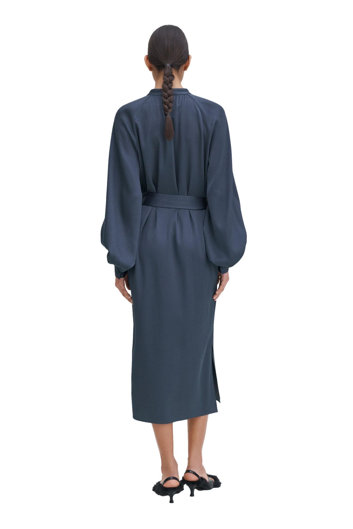 Filippa K Belted Long Sleeve Dress Kjole Blå - chrismoa.no