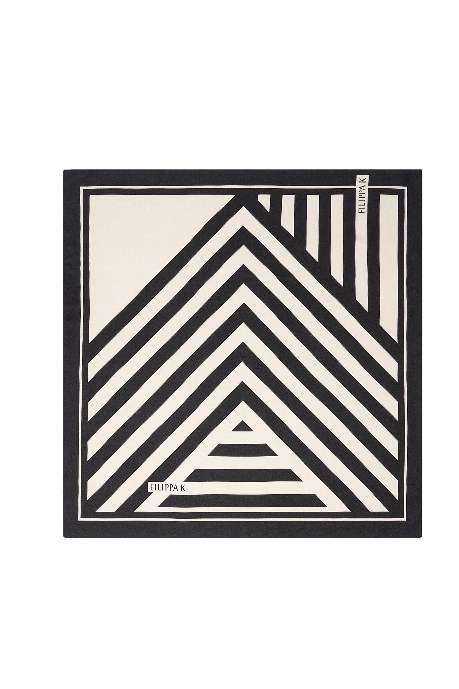 Filippa K Printed Sillk Scarf Skjerf Sort - chrismoa.no