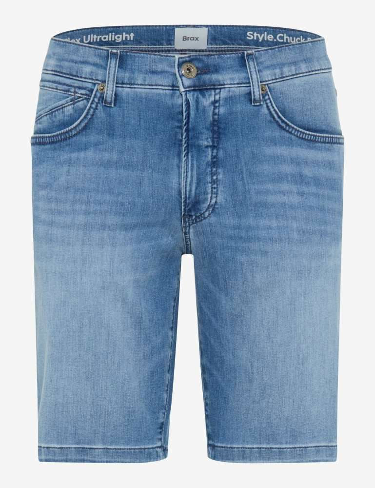 Brax Style Chuck B bukse i brukt blå denim, regular passform, synlig med lommer og beltehemper.