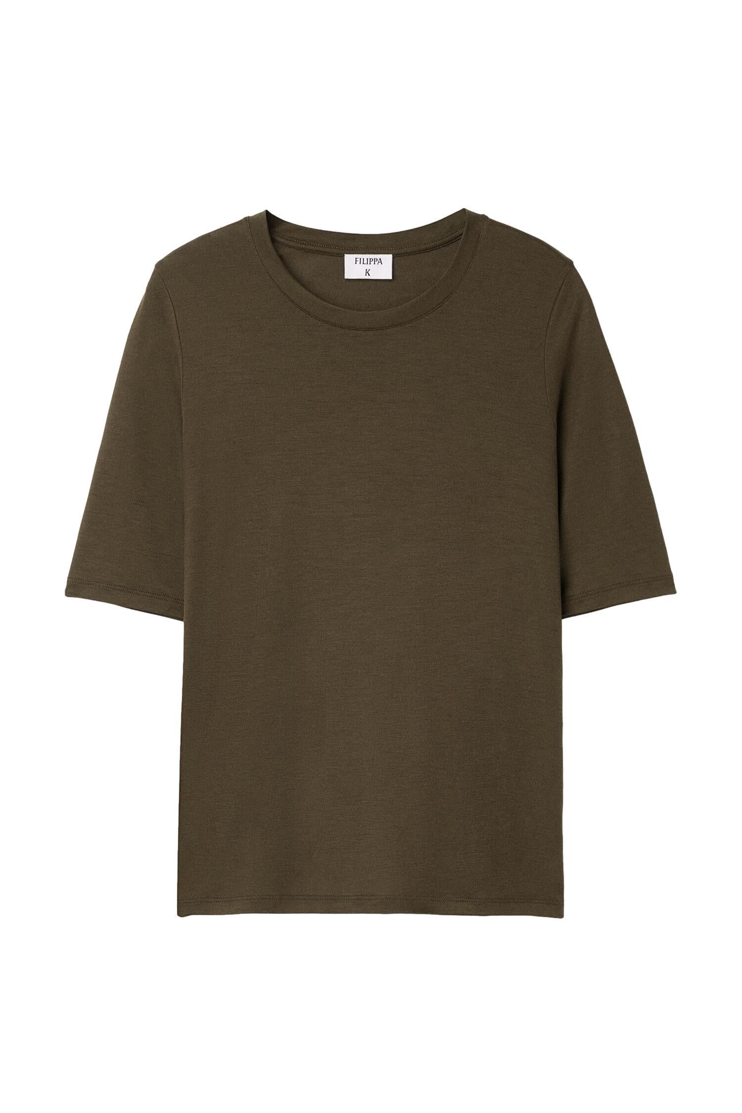 Mørkegrønn Filippa K Elena T-Shirt av bomull med rund hals og kort erme, casual og stilfull for hverdagsbruk.
