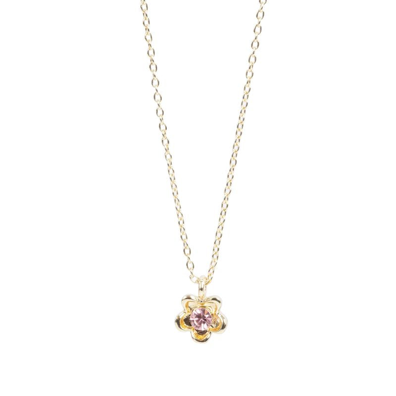 Gullfarget Tone Damli Bloomy smykke med elegant design, synlig kjede og blomsterinspirert anheng.