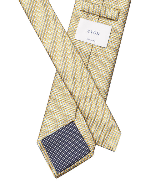 Eton mikrowoven bomulls- og silketie i pastellgul, elegant slips for formelle anledninger, detaljert stofftekst og farge.