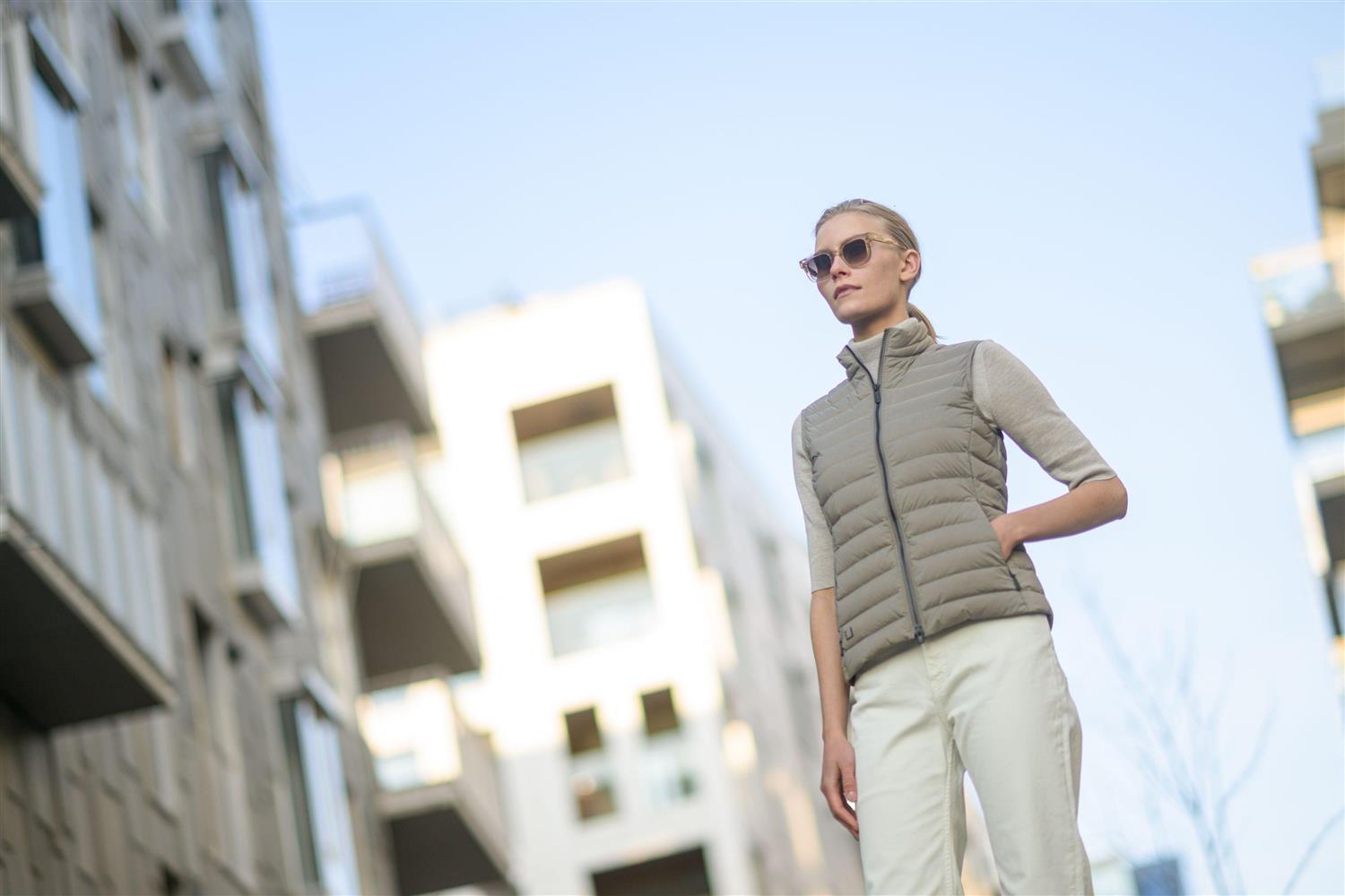 UBR SIRIUS VEST Vest Beige - chrismoa.no