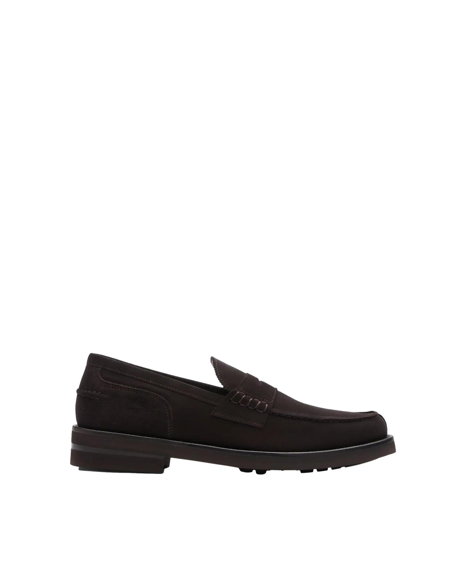 Lottusse Daytona mørkebrun suede kalveskinn båtsko med slitebaner og lissefor, casual sko for menn.
