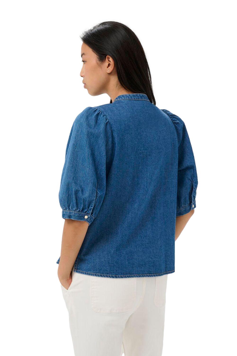Kort denimbluse fra Part Two AlesiaPW med lang erme og klassisk skjorteutseende, perfekt for casual antrekk.
