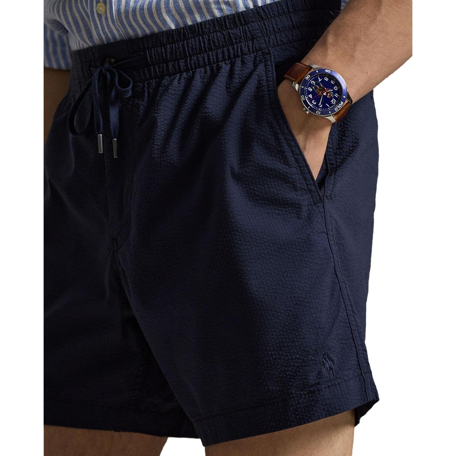 Blå Polo Ralph Lauren 6-tommers Polo Prepster shorts, komfortable og sporty, vist med elastisk midje og klassisk design.