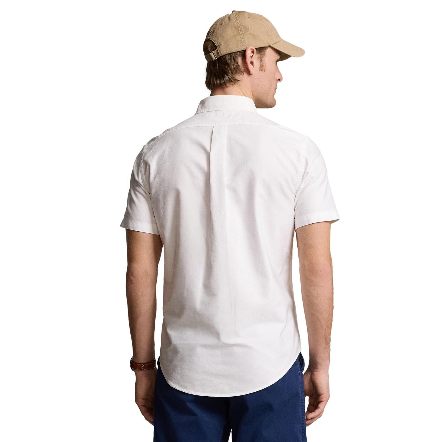 Hvit Polo Ralph Lauren Custom Fit Oxford-skjorte, klassisk skjortemodell i bomull med knappestolpe og krage.