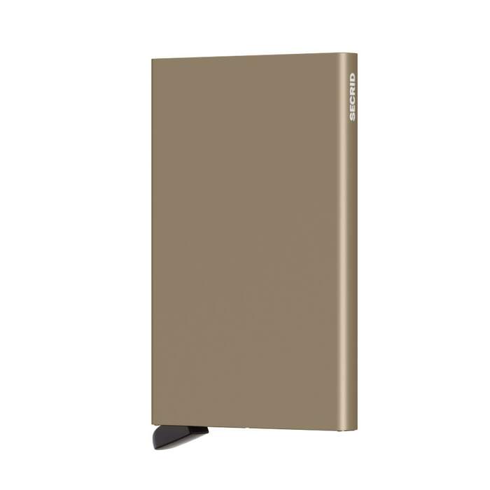 Secrid Cardprotector lommebok i sandfarge med plass til kort og kontanter, kompakt og stilfull design.