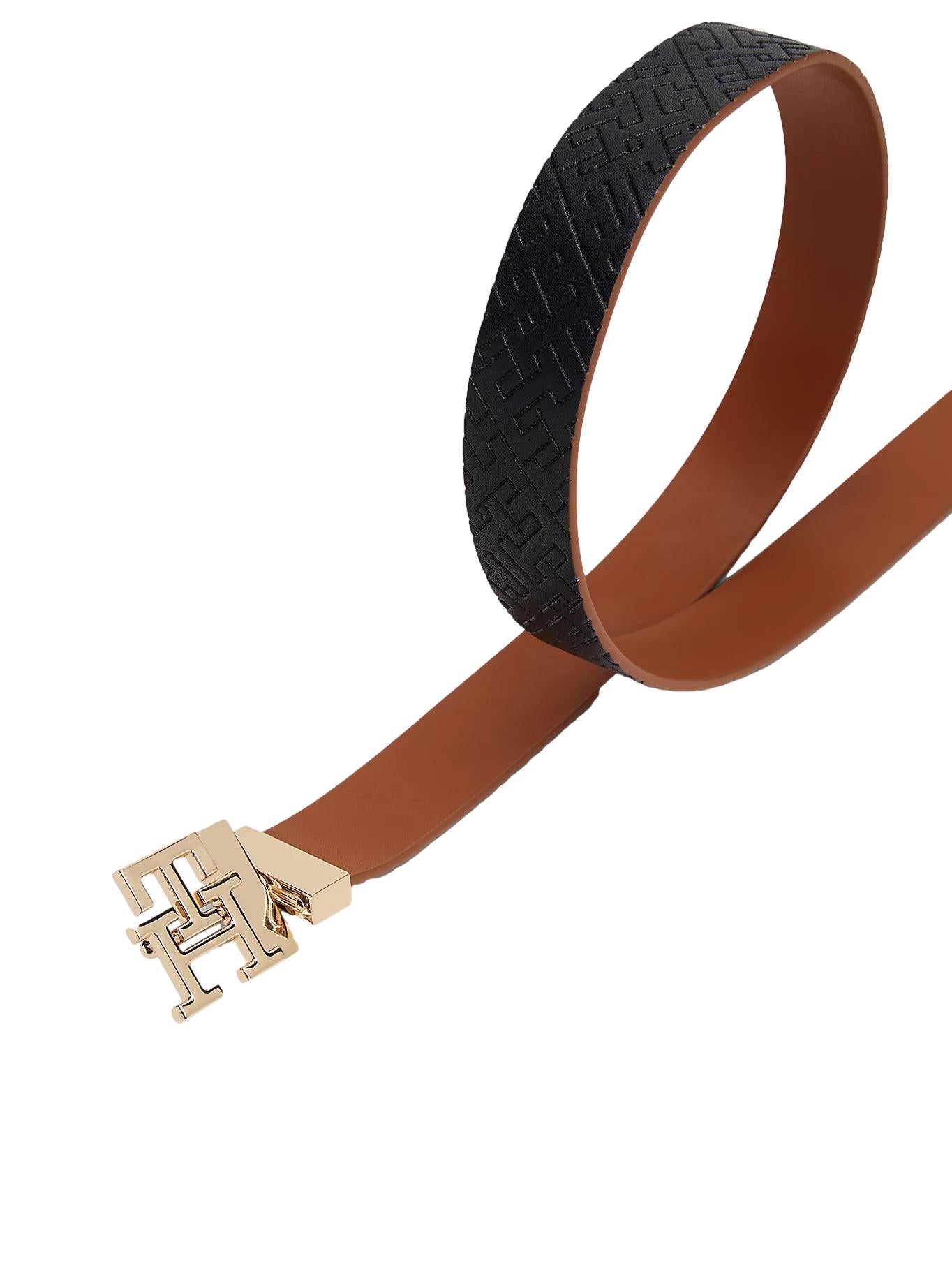 Tommy Hilfiger Th Modern 3.0 Rev Mono belte i flerfarget design, med justerbar spenne og teksturert materiale.